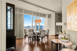 Photo #1: 2593835 Listing 