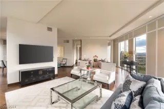 Photo #5: 2593835 Listing 