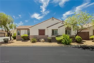 Photo #2: 2593857 Listing