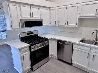 Photo #2: 2593903 Listing 