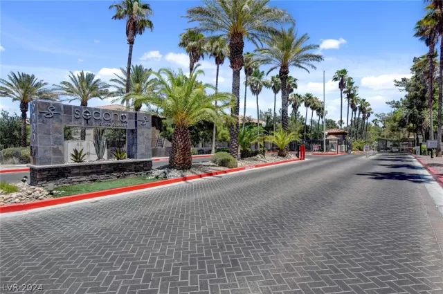 MLS: 2593904 Condo For Sale