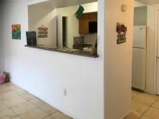 Photo #2: 2593936 Listing 