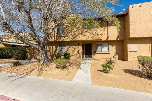 MLS: 2593937 Condo For Sale