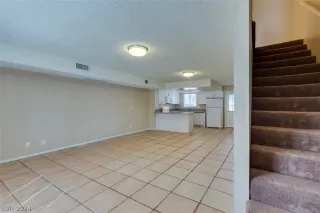 Photo #2: 2593937 Listing 