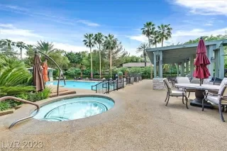 Photo #5: 2593962 Listing 