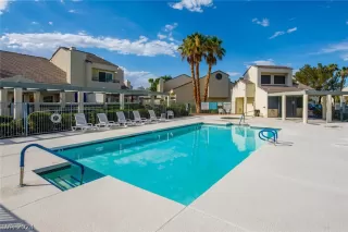 Photo #1: 2593983 Listing