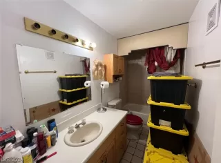 Photo #4: 2593984 Listing