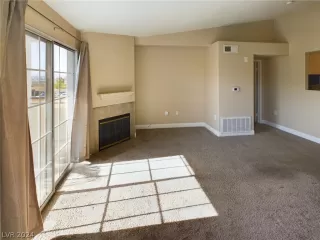 Photo #1: 2594009 Listing