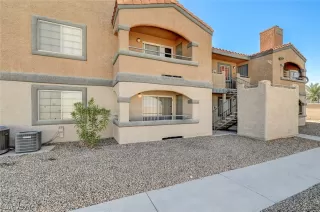 Photo #3: 2594011 Listing