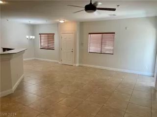 Photo #3: 2594015 Listing 