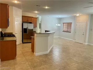 Photo #6: 2594015 Listing 