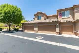 Photo #1: 2594037 Listing 