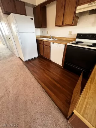 Photo #2: 2594081 Listing 