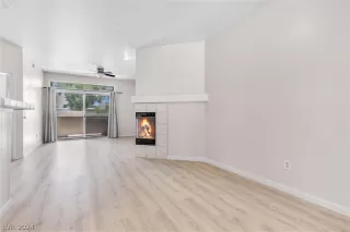 Photo #5: 2594090 Listing