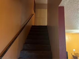 Photo #4: 2594119 Listing