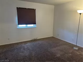 Photo #5: 2594119 Listing