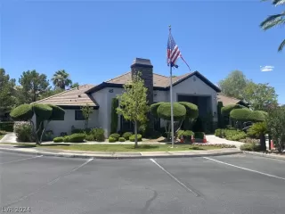 Photo #1: 2594122 Listing 