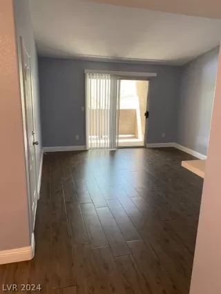 Photo #5: 2594191 Listing 