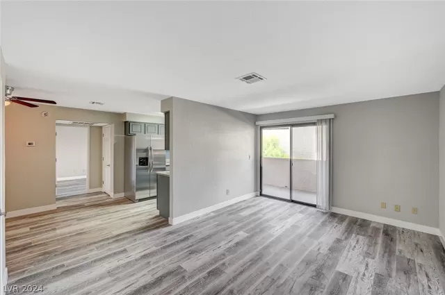 MLS: 2594208 Condo For Sale