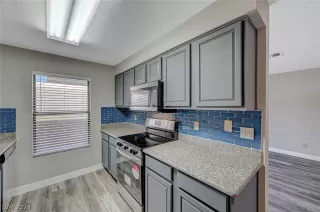 Photo #4: 2594208 Listing 