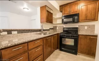 Photo #5: 2594214 Listing