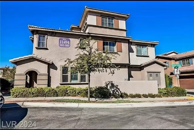 MLS: 2594216 Condo For Sale