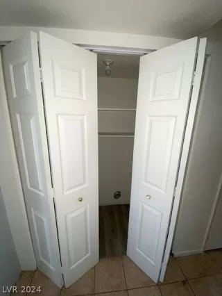 Photo #4: 2594229 Listing