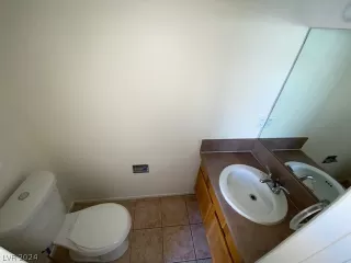 Photo #6: 2594229 Listing