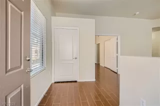 Photo #5: 2594250 Listing