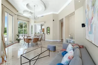 Photo #3: 2594271 Listing 