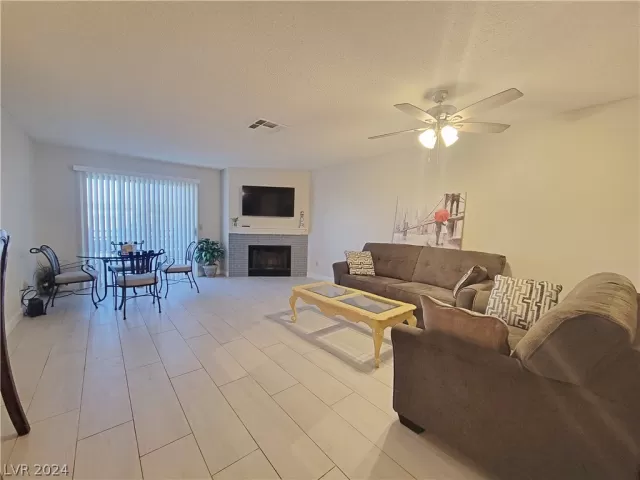 MLS: 2594272 Condo For Sale