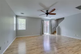 Photo #2: 2594305 Listing 