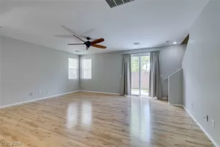 Photo #3: 2594305 Listing 