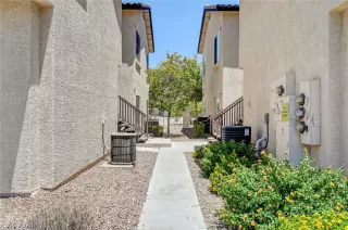 Photo #3: 2594315 Listing 