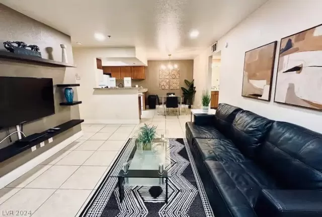 MLS: 2594323 Condo For Sale