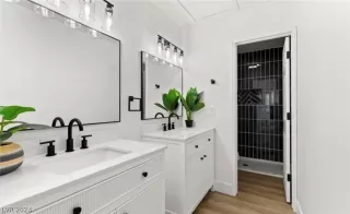 Photo #3: 2594325 Listing