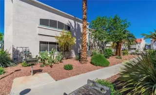 Photo #5: 2594325 Listing