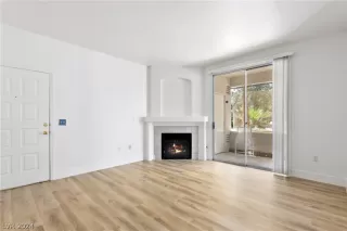 Photo #4: 2594342 Listing