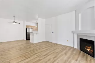 Photo #6: 2594342 Listing