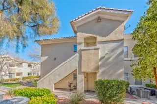 Photo #2: 2594345 Listing