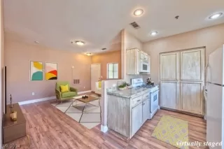 Photo #5: 2594345 Listing