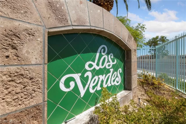 MLS: 2594385 Condo For Sale