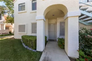 Photo #2: 2594385 Listing