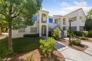 Photo #3: 2594385 Listing