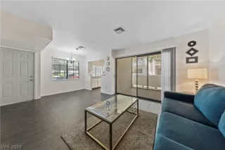 Photo #4: 2594385 Listing