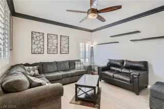 Photo #4: 2594401 Listing