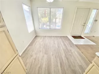 Photo #2: 2594405 Listing 