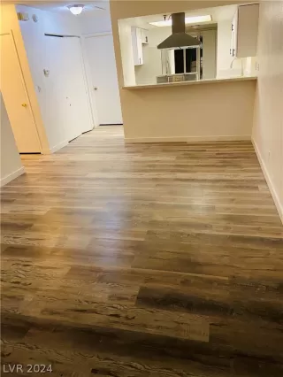 Photo #3: 2594428 Listing 