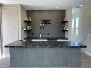 Photo #6: 2594440 Listing 