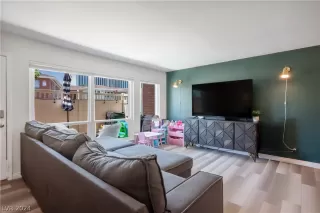 Photo #3: 2594474 Listing 